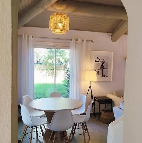 Villa Cosy, 75m2, Climatisé, 200m Plage, Parking *