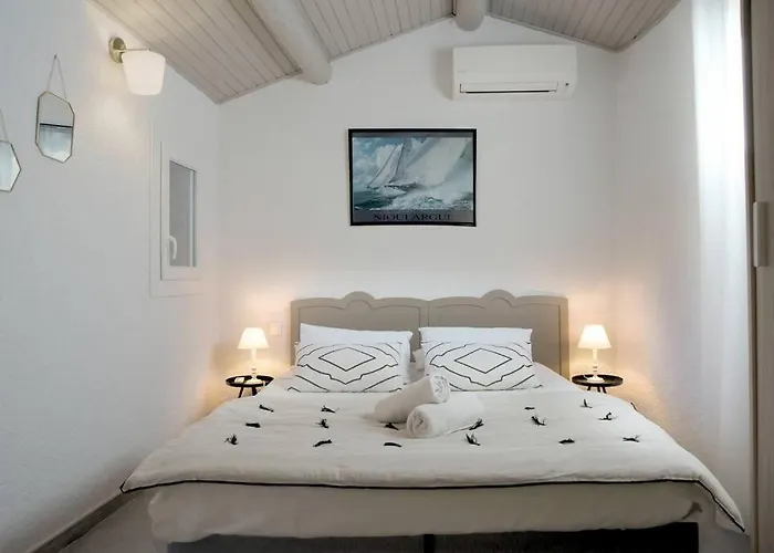 Cosy, 75m2, Climatisé, 200m Plage, Parking Villa *