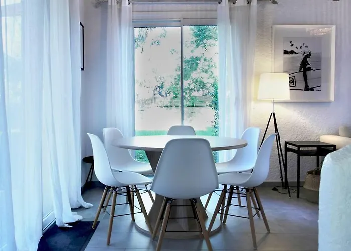 Villa Cosy, 75m2, Climatisé, 200m Plage, Parking *